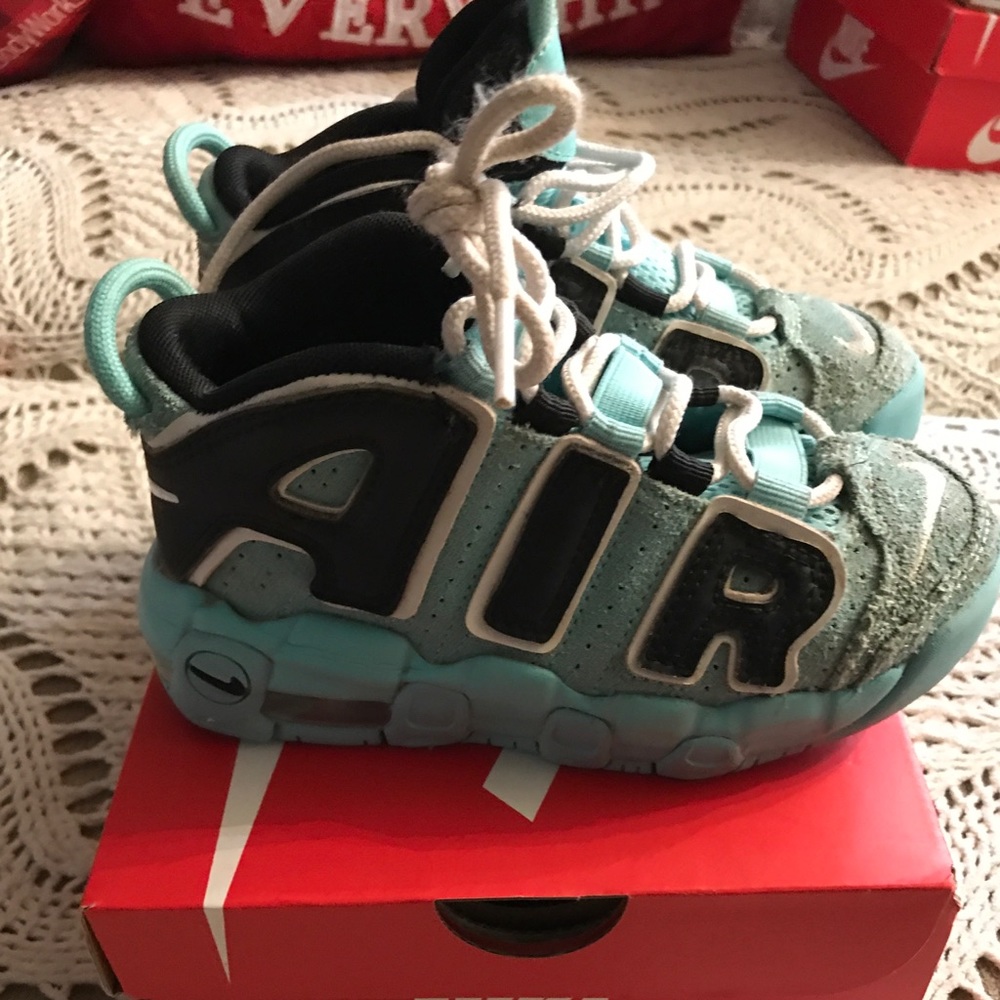 Nike Uptempo 11C